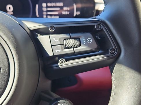 Certified 2025 Porsche Macan 4 Electric image 32