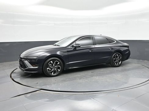 Used 2024 Hyundai Sonata SEL FWD image 18