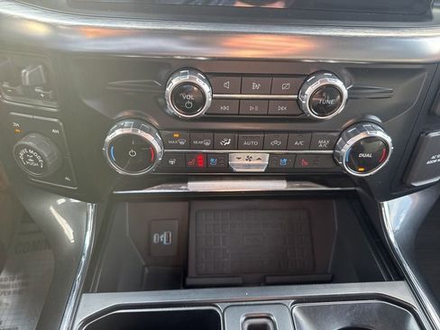 Used 2022 Ford F150 Lariat w/ Equipment Group 502A High image 16