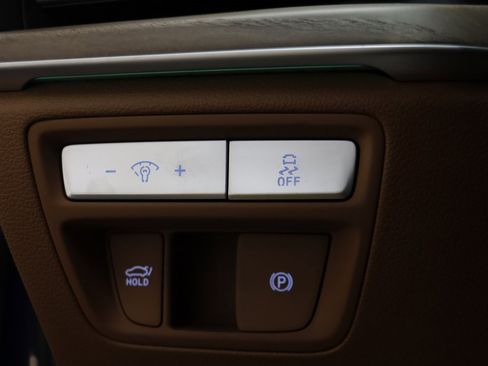 Used 2024 Genesis G80 image 7