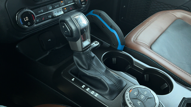 Used 2023 Ford Bronco Outer Banks AWD/4WD image 18