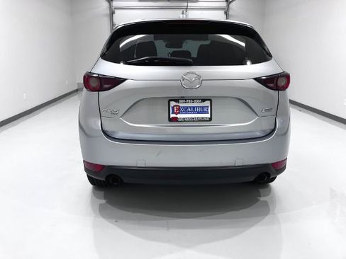 Used 2017 MAZDA CX-5 Touring w/ Preferred Equipment Package image 6