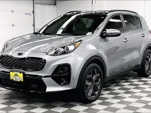 Used 2022 Kia Sportage Nightfall Edition FWD image 11