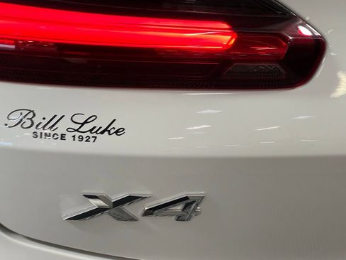 Used 2025 BMW X4 xDrive30i image 14