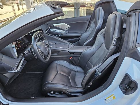 Used 2023 Chevrolet Corvette 2LT w/ Z51 Performance Package image 2