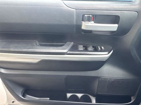 Used 2017 Toyota Tundra SR5 w/ TRD Off Road Package AWD/4WD image 20