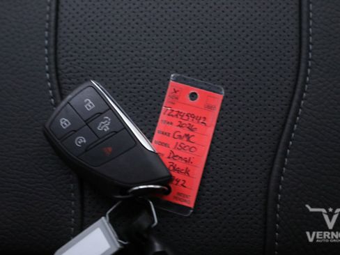 New 2026 GMC Sierra 1500 Denali w/ Technology Package image 40