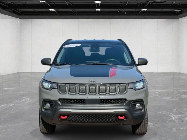 Certified 2022 Jeep Compass Trailhawk AWD/4WD image 2
