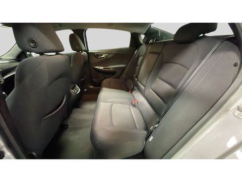 Used 2017 Chevrolet Malibu LT FWD image 15