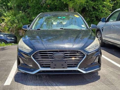 Used 2018 Hyundai Sonata SE FWD image 2