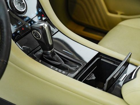 Used 2019 Ford Taurus Limited image 21