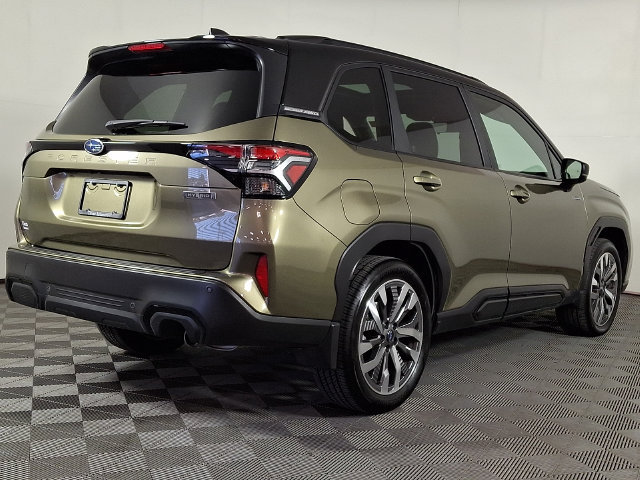 Used 2025 Subaru Forester Touring w/ Touring Package AWD/4WD image 9