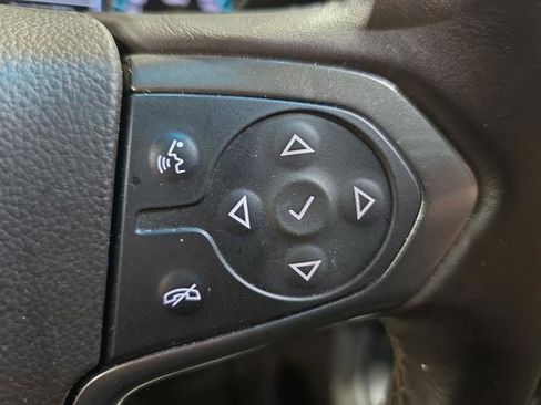 Used 2018 Chevrolet Silverado 1500 LTZ Z71 AWD/4WD image 17