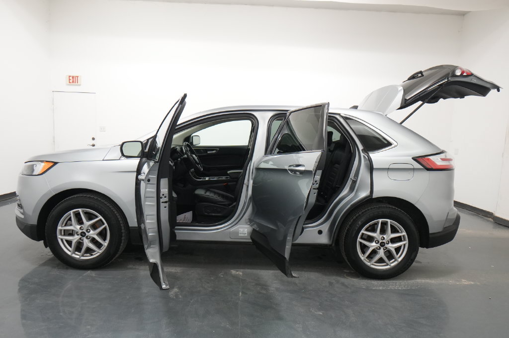 Used 2023 Ford Edge SEL AWD/4WD image 23