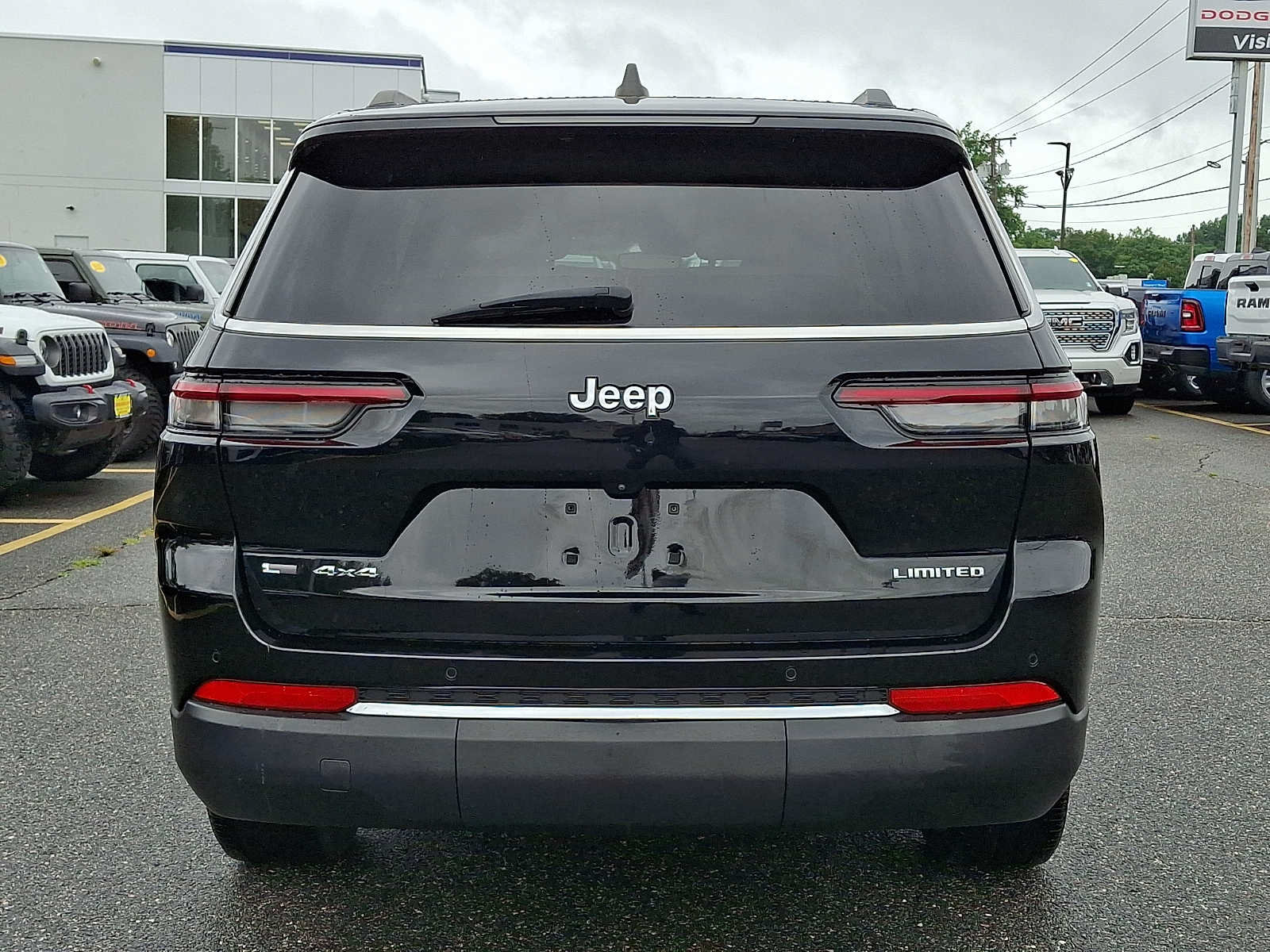 Used 2021 Jeep Grand Cherokee L Limited AWD/4WD image 5