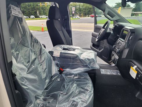 New 2026 Chevrolet Silverado 1500 Custom Trail Boss w/ Turbomax Blackout Package image 14