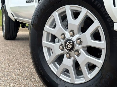 Used 2026 Toyota Tacoma SR5 AWD/4WD image 2