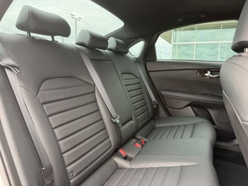 Used 2023 Kia Forte GT-Line w/ GT-Line Premium Package FWD image 27