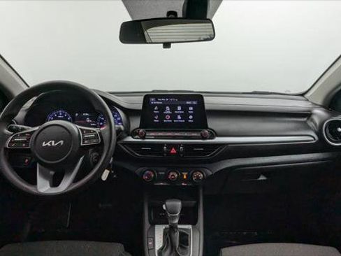 Used 2023 Kia Forte LX image 26