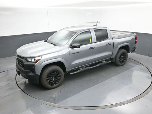 Used 2025 Chevrolet Colorado W/T w/ WT Custom Package image 42