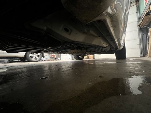 Used 2015 Jeep Grand Cherokee Overland image 14