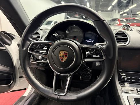 Used 2019 Porsche 718 Cayman S RWD image 34