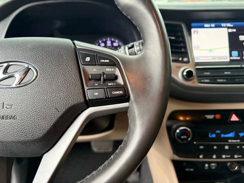 Used 2018 Hyundai Tucson Limited FWD image 15