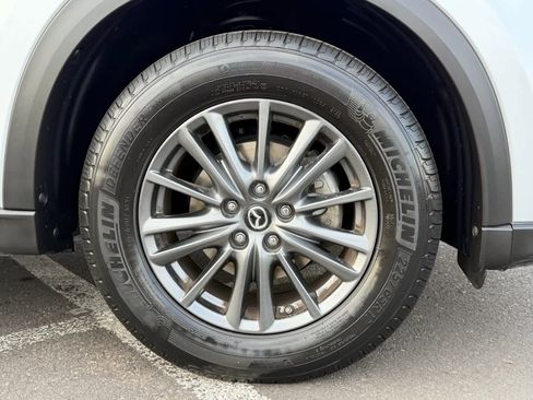 Used 2019 MAZDA CX-5 Touring image 10