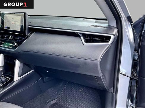 Certified 2025 Toyota Corolla Cross LE w/ Moonroof Package AWD/4WD image 19