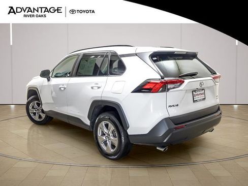 Used 2024 Toyota RAV4 XLE w/ Weather Package image 5