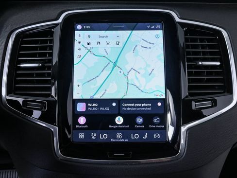 Certified 2023 Volvo XC90 B6 Plus w/ Protection Package Premier AWD/4WD image 17