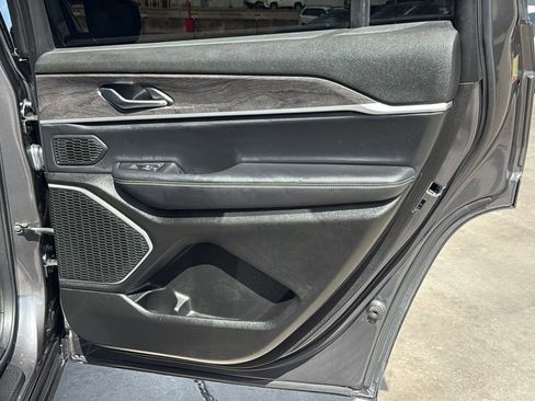 Used 2021 Jeep Grand Cherokee L Limited image 30