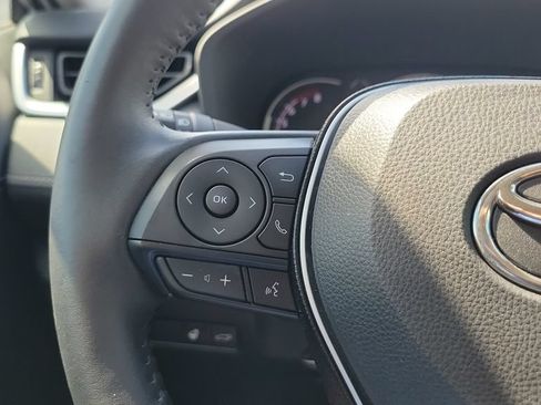 Used 2019 Toyota RAV4 Limited w/ Cold Weather Package FWD image 21