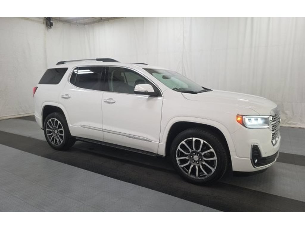Used 2020 GMC Acadia Denali w/ LPO, 'HIT The Road' Package AWD/4WD image 2