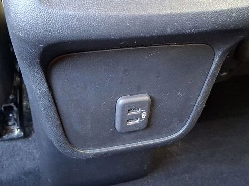 Used 2021 Chevrolet Equinox LS w/ LS Convenience Package image 12