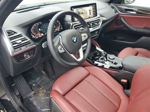 Used 2024 BMW X4 xDrive30i w/ Premium Package image 27