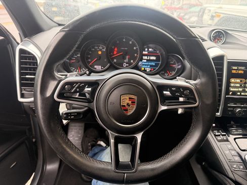 Used 2016 Porsche Cayenne image 13