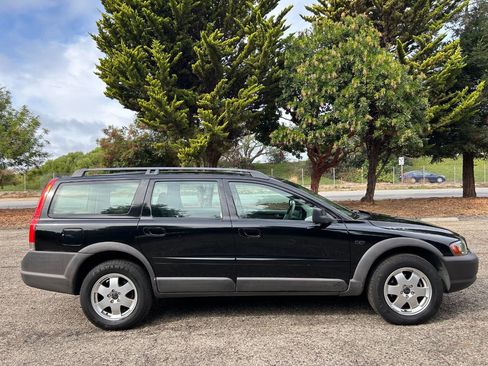 Used 2003 Volvo V70 image 11
