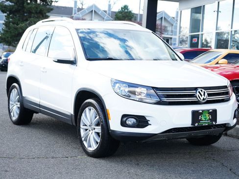 Used 2014 Volkswagen Tiguan SEL image 8