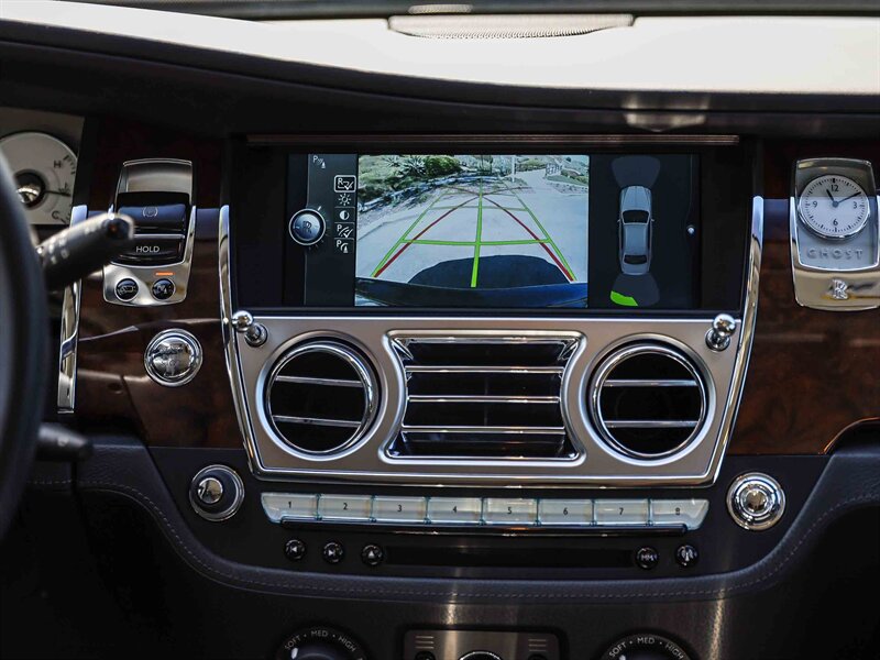 Used 2012 Rolls-Royce Ghost RWD image 22