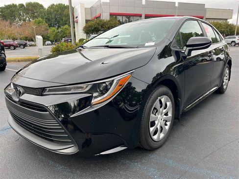 New 2026 Toyota Corolla LE image 7