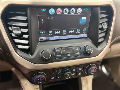 Used 2017 GMC Acadia Denali w/ Technology Package FWD image 30