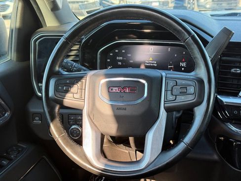 Used 2024 GMC Sierra 1500 SLT image 12