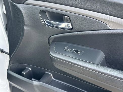 Used 2023 Honda Ridgeline RTL-E image 9