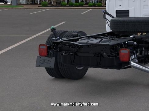 New 2026 Ford F350 4x4 Crew Cab DRW Super Duty image 21