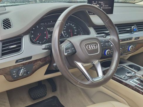Used 2019 Audi Q7 2.0T Premium w/ Convenience Package AWD/4WD image 3