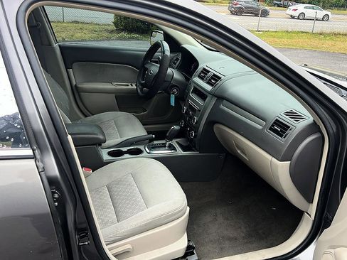 Used 2011 Ford Fusion SE w/ 202A Rapid Spec Order Code FWD image 28