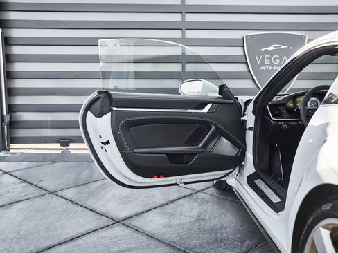 Used 2023 Porsche 911 Turbo S image 25