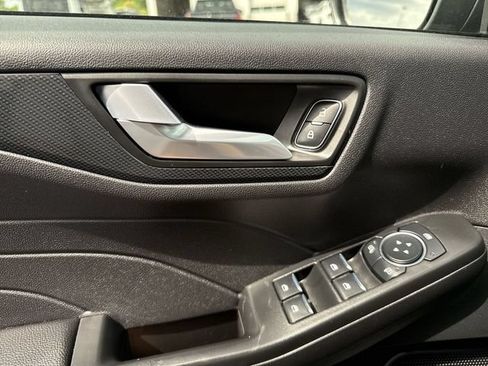 Used 2026 Ford Escape ST-Line AWD/4WD image 13