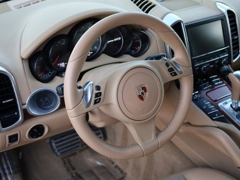 Used 2013 Porsche Cayenne GTS image 23
